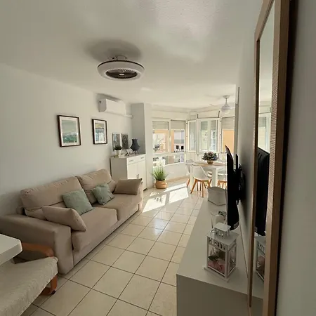 Blue Paradise Apartment *